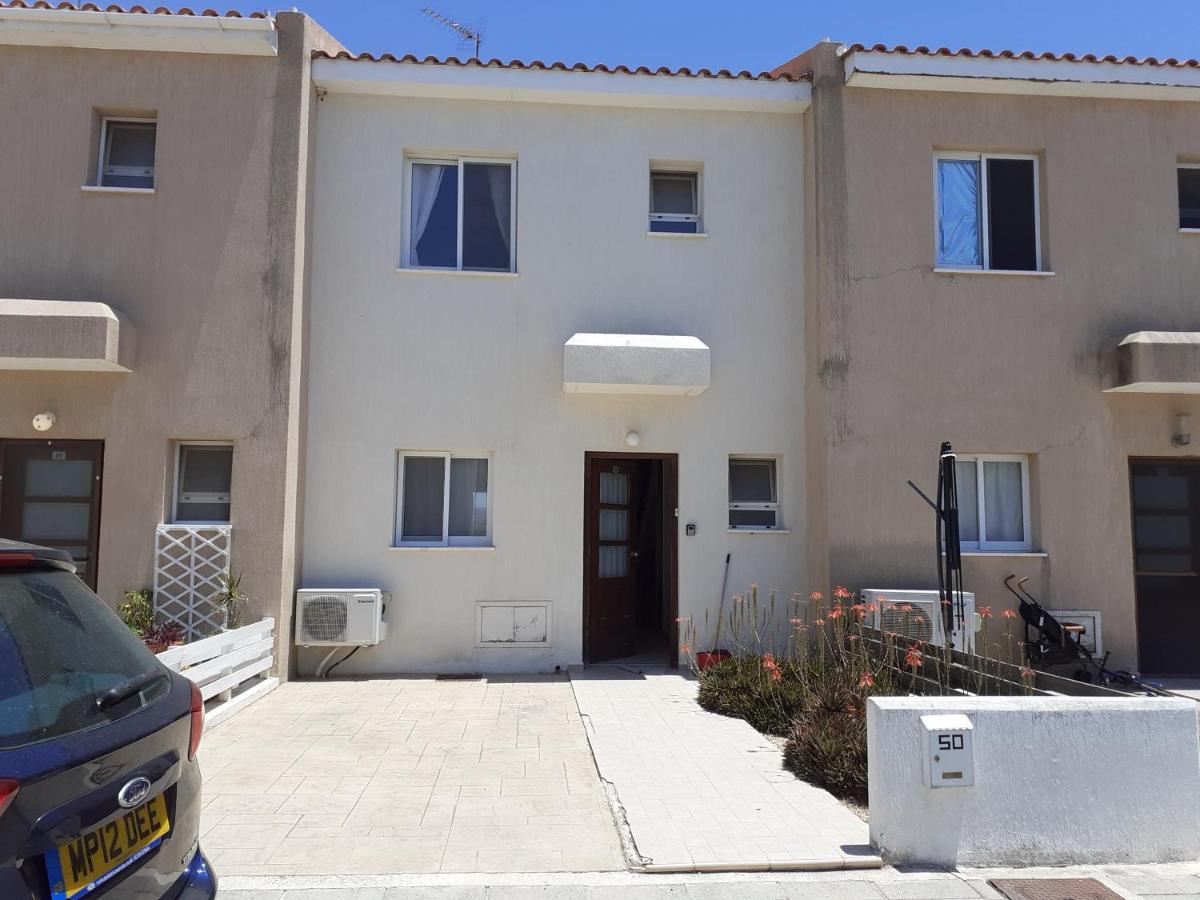 Beautiful 2-Bed House In Mandria Paphos Villa Eksteriør bilde