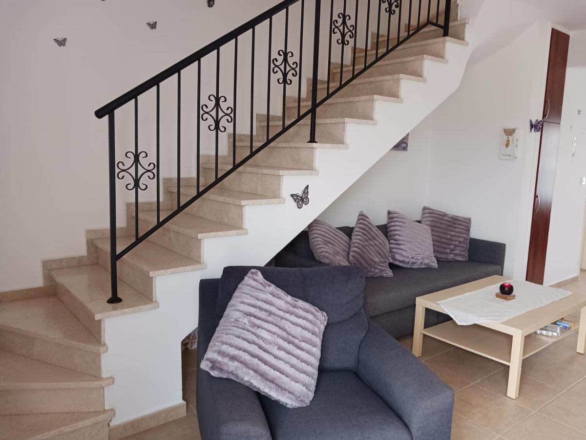 Beautiful 2-Bed House In Mandria Paphos Villa Eksteriør bilde