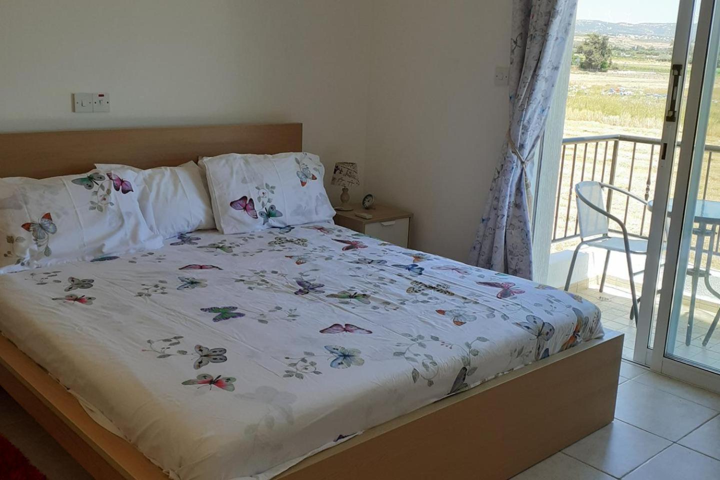 Beautiful 2-Bed House In Mandria Paphos Villa Eksteriør bilde